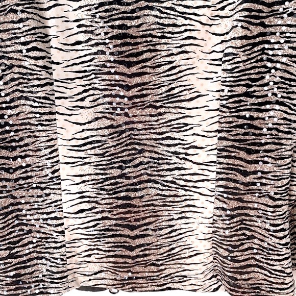 Vintage Joseph Ribkoff size 6 Front Zip Sequin Top - Picture 12 of 16